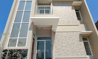 Rumah Premium gentan solo suasana Desa SHM ready