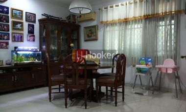 Rumah di akses jalan raya Kelapa Gading, bisa untuk usaha/ komersial