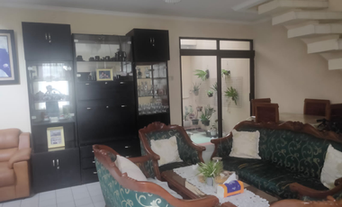 DIJUAL RUMAH DALAM KOMPLEK JATIWARINGIN ANTILOPE DI PONDOK GEDE