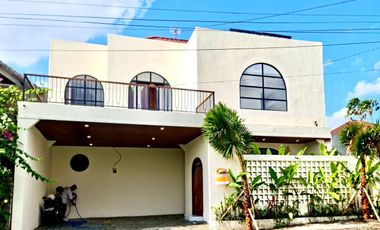 dijual villa style mediteranian lantai 2 munggu
