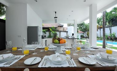 dijual villa mewah lokasi canggu