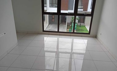 Disewakan Rumah 5kt siap huni di Olive Summarecon Bekasi