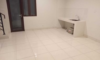 Disewakan Rumah 5kt siap huni di Olive Summarecon Bekasi