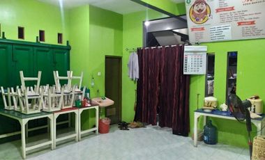 Rumah Hook Strategis Cocok buat Bisnis di Jajar Laweyan Solo (AR)