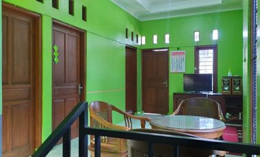 Rumah Hook Strategis Cocok buat Bisnis di Jajar Laweyan Solo (AR)