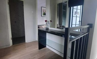 Dijual rumah 2 Lantai Exclusive Cluster De Naila Park Harga Murah