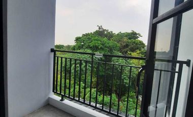 Dijual rumah 2 Lantai Exclusive Cluster De Naila Park Harga Murah
