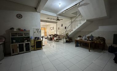 Rumah Elit Mayor Ruslan
