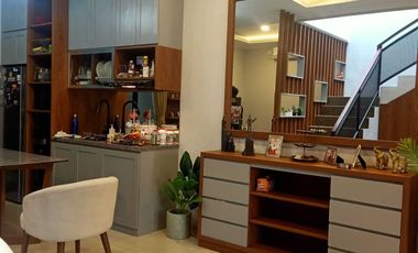 Dijual Rumah Bagus Furnish ada Rooftop Pinang  Emas Pdk Indah Jaksel