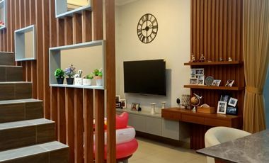 Dijual Rumah Bagus Furnish ada Rooftop Pinang  Emas Pdk Indah Jaksel