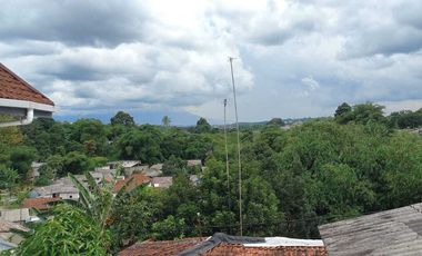 Rumah dengan view gunung Jl Skip Lanwang Gintung Bogor Selatan