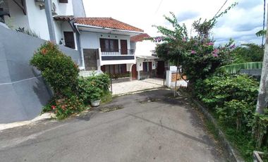 Rumah dengan view gunung Jl Skip Lanwang Gintung Bogor Selatan