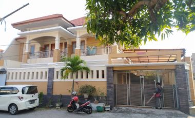 Rumah mewah luas serengan solo kota jalan lebar simpangan 3mobil