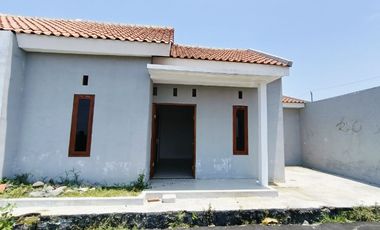 Rumah Murah Bonus Pagar Kanopi di Trosemi Gatak Sukoharjo (AT)