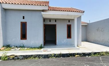 Rumah Murah Bonus Pagar Kanopi di Trosemi Gatak Sukoharjo (AT)