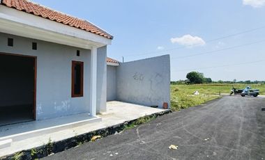 Rumah Murah Bonus Pagar Kanopi di Trosemi Gatak Sukoharjo (AT)