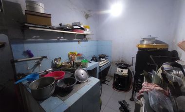 Rumah Hook Tengah Kota Solo Dekat Stasiun Balapan