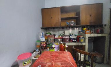 Rumah Hook Tengah Kota Solo Dekat Stasiun Balapan