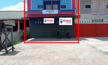 Disewa Ruko Gandeng Pal IX Sungai Kakap Kubu Raya 2 tingkat LB 8 x 16