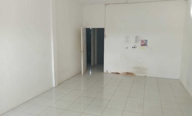 Disewa Ruko Gandeng Pal IX Sungai Kakap Kubu Raya 2 tingkat LB 8 x 16
