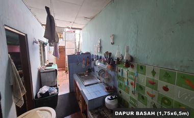 rumah type 140/200m2 di pusat kota komp.amaco