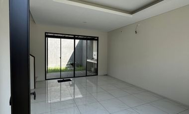 Disewakan Rumah Baru
Tatar Tarubhawana 
Kota Baru Parahyangan Bandung