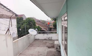 Jual Rumah 2LT Siap Huni Luas 217M2  Nyaman di Sektor 9 Bintaro