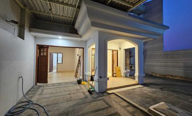 Disewakan pantai mentari, mewah siap huni,