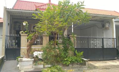 Rumah di Perum Puri Surya Jaya, Fasilitas Lengkap Gedangan, Sidoarjo