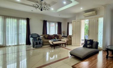 Jual Rumah 3 Lt Shm Bagus Semi Furnished Di Villa Permata Gading