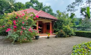 Rumah Villa Lembang Bandung dkt D'castello