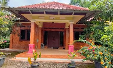 Rumah Villa Lembang Bandung dkt D'castello