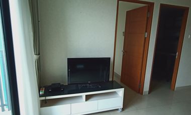 Spesialis apartement Hamptons park unit sewa luas 105 m2 golf view