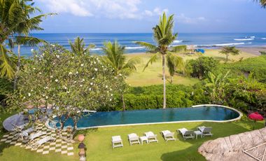 Dijual villa mewah los pantai style Bali di Pererenan
