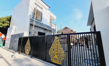 Rumah Baru Lingkungan Town House di Banjarsari Solo (DR)