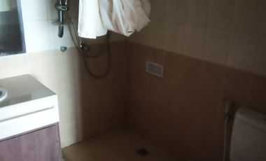 Spesialis apartement Hampton park good location