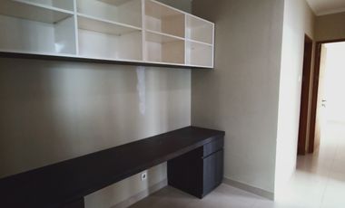 Spesialis apartement Hampton park unit 121 m2 3 Bedroom besar