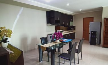 Spesialis apartement Hampton park unit 121 m2 3 Bedroom besar