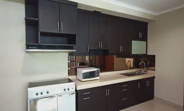 Spesialis apartement Hampton park unit 121 m2 3 Bedroom besar