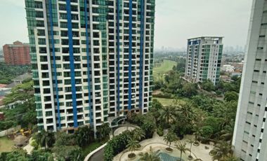 Spesialis apartement Hampton park unit 121 m2 3 Bedroom besar