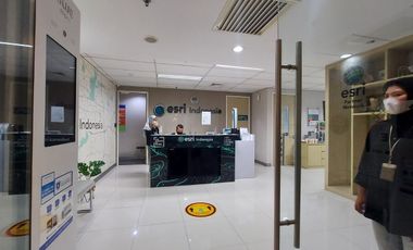 DISEWAKAN OFFICE FULLY FURNISHED DI MENARA 165 TB SIMATUPANG