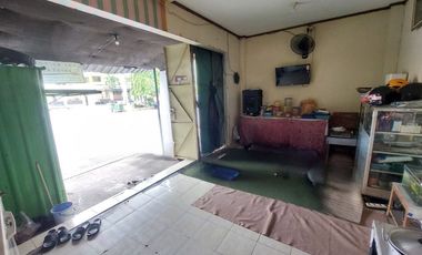 Ruang Usaha Tepi Jalan Raya Strategis di Ketelan Banjarsari Solo