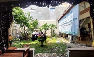 RUMAH MEWAH LUAS CLASIC Asri dan Nyaman Kerten Tengah Kota Solo