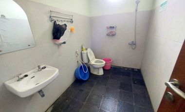 RUMAH MEWAH LUAS CLASIC Asri dan Nyaman Kerten Tengah Kota Solo