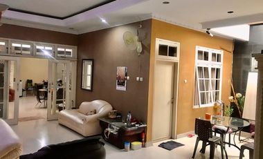 RUMAH MEWAH STRATEGIS MURAH FULL FURNISH DI JL PATEHAN KRATON YOGYA