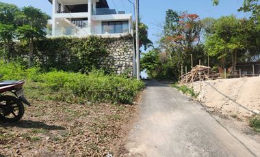 DIJUAL TANAH FULL VIEW LAUT LOKASI DI MENGELAK / JALAN PANTAI MELASTI