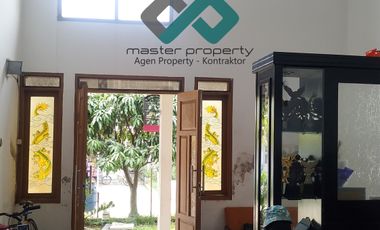 Rumah dijual cepat di Komplek Buana Ciwastra Residence Buahbatu