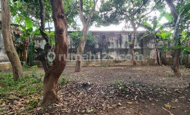 Rumah mewah dengan halaman luas,  di jebres solo