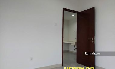 Thamrin Districk Residence Bekasi Depan Kolam Renang