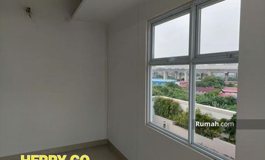 Thamrin Districk Residence Bekasi Depan Kolam Renang